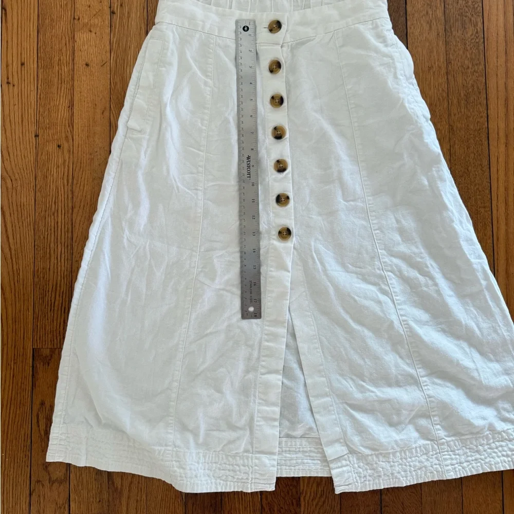 Universal Thread White A-Line Button Skirt - Picture 4 of 9